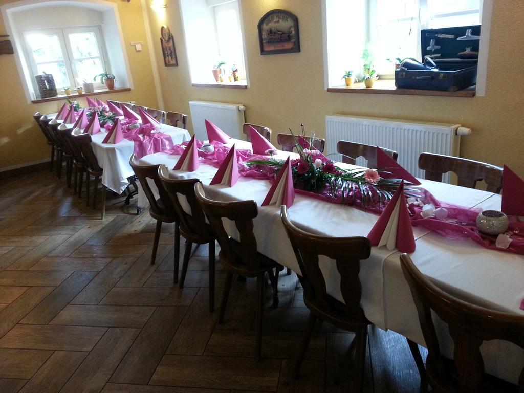 Restaurant & Pension Liebenstein Libá 외부 사진